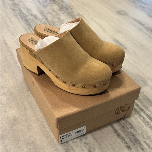 Steve Madden Shoes - Steve Madden Brooklyn Taupe Suede Studded Wooden Clogs sz 8